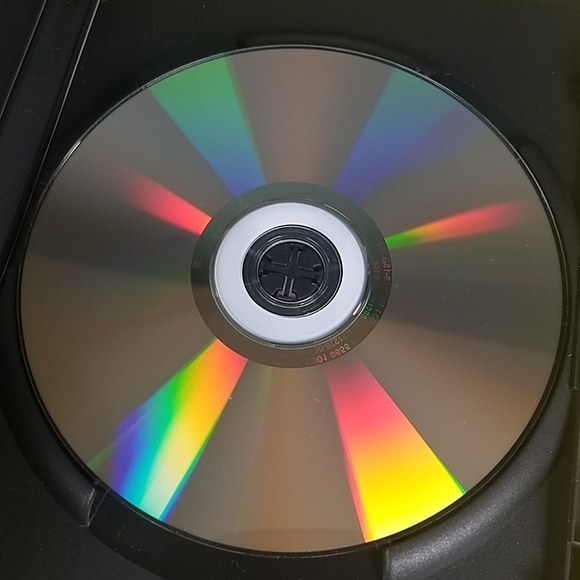 Skyfall, Daniel Craig as 007, DVD - Picture 7 of 10